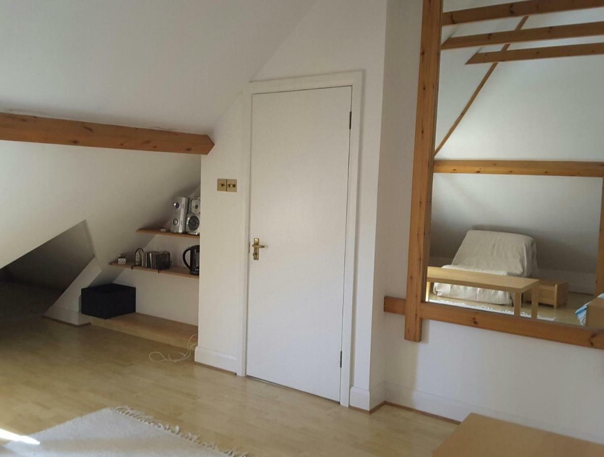 ايزلورث Osterley Studio Room المظهر الخارجي الصورة